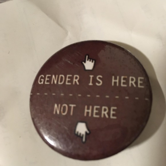 Meet your Posher, Dawne - Picture 1 of 1